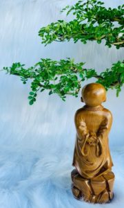 Tượng gỗ vạn sự tùy duyên