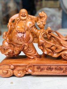 Tượng Di Lặc Kéo Bao Gỗ Hương Tượng Di Lặc Kéo Bao Gỗ Hương