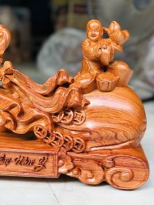 Tượng Di Lặc Kéo Bao Gỗ Hương Tượng Di Lặc Kéo Bao Gỗ Hương