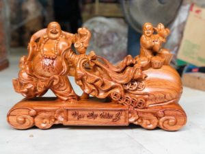 Tượng Di Lặc Kéo Bao Gỗ Hương Tượng Di Lặc Kéo Bao Gỗ Hương
