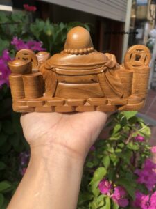 Phật Di Lặc Cầm Thỏi Vàng